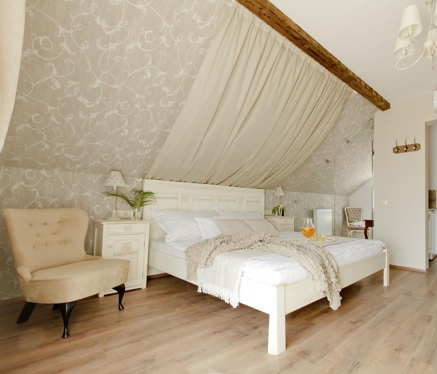 Barackvirag Apartmanhaz Tihany Exterior foto
