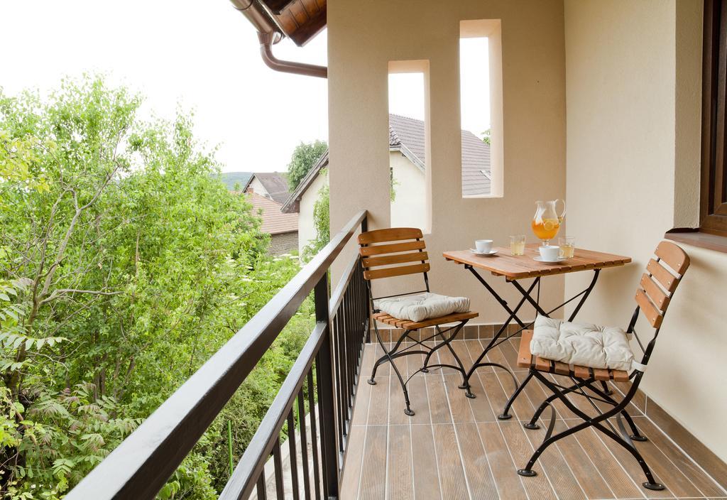 Barackvirag Apartmanhaz Tihany Exterior foto